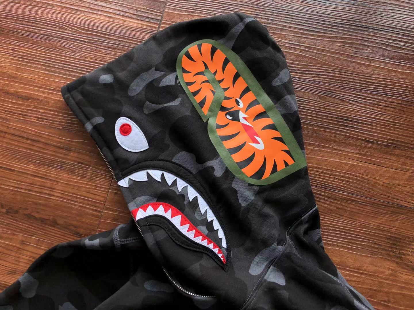 HOODIE DRIPPED